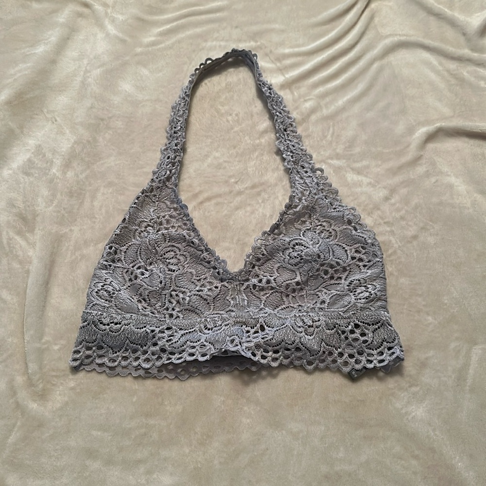 AERIE HALTER BRALETTE UNLINED MEDIUM